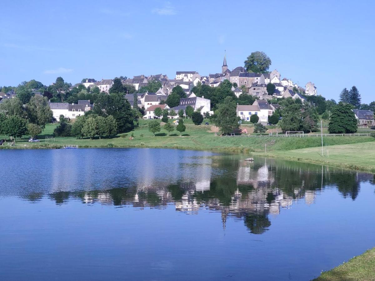 Appartamento Bellevue La Tour-dʼAuvergne Esterno foto